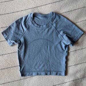 Lululemon Swiftly Tech 2.0 Cropped Tee Size 2